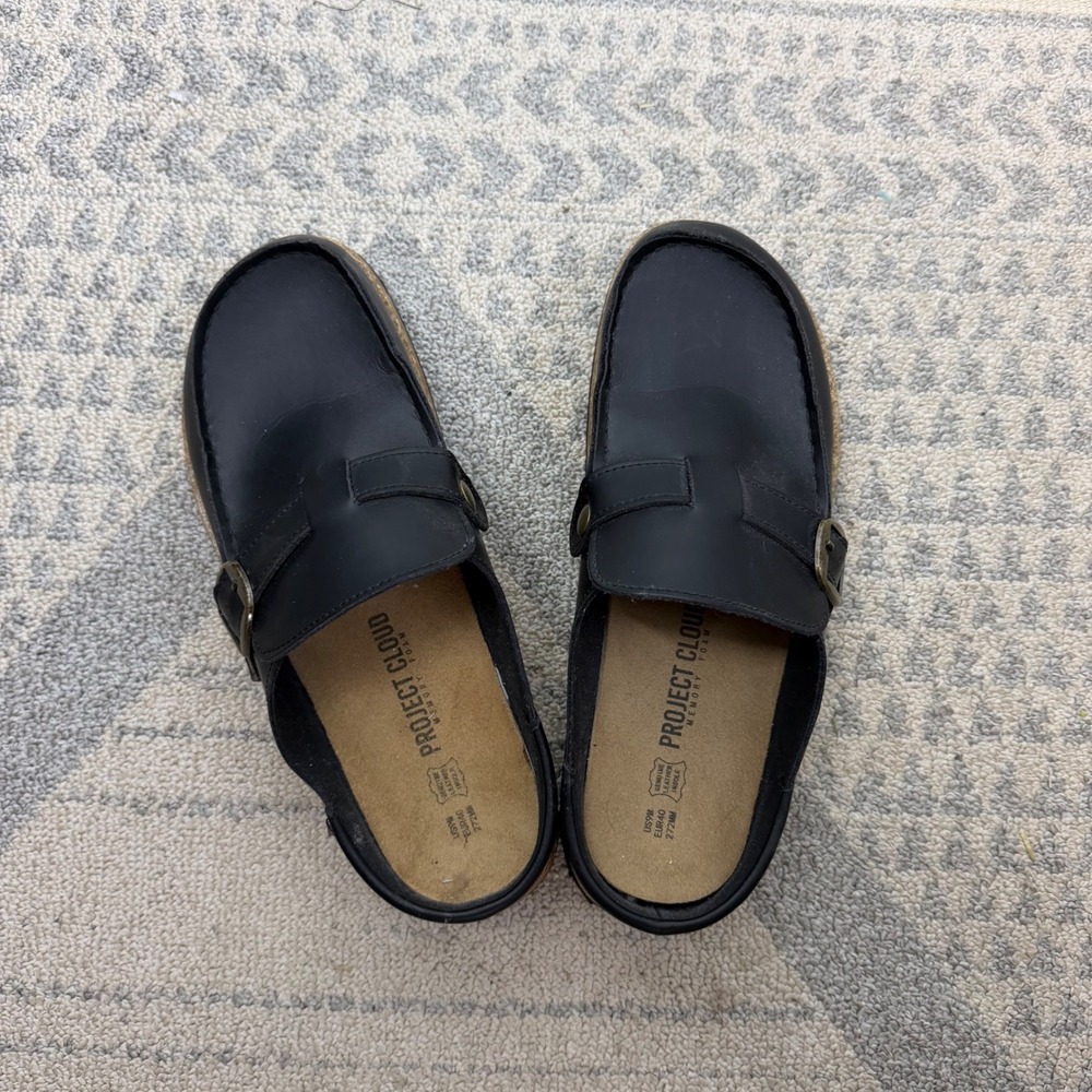 Project Cloud Clogs Black Leather Size 9 Memory Foam Cork Platform Mules